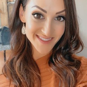 Meet your Posher, Krystal